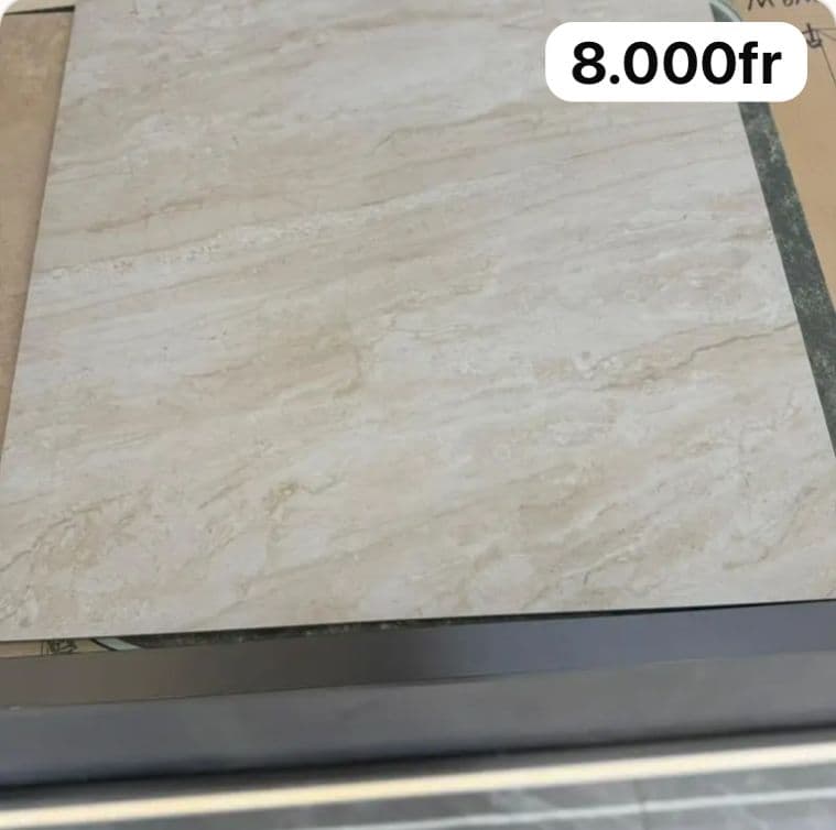 Carreau 60x60 beige effet marbre